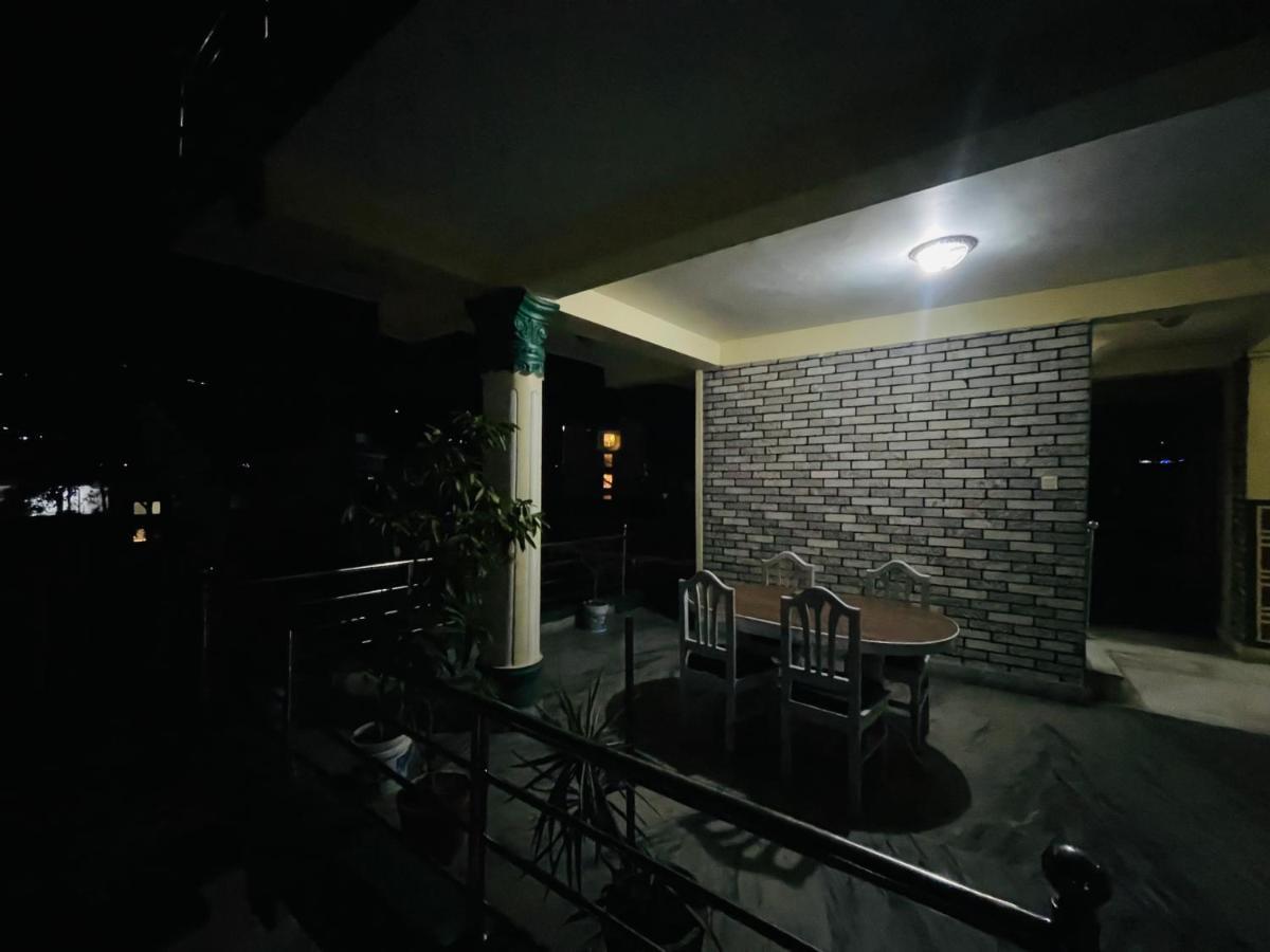Hotel Old Durbar Pokhara Exterior foto